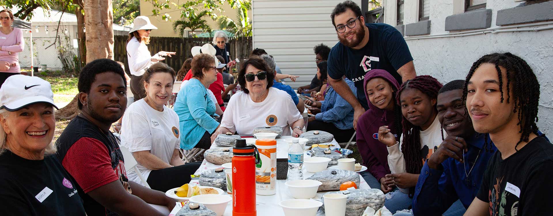 Mitzvah Day Volunteers eating together